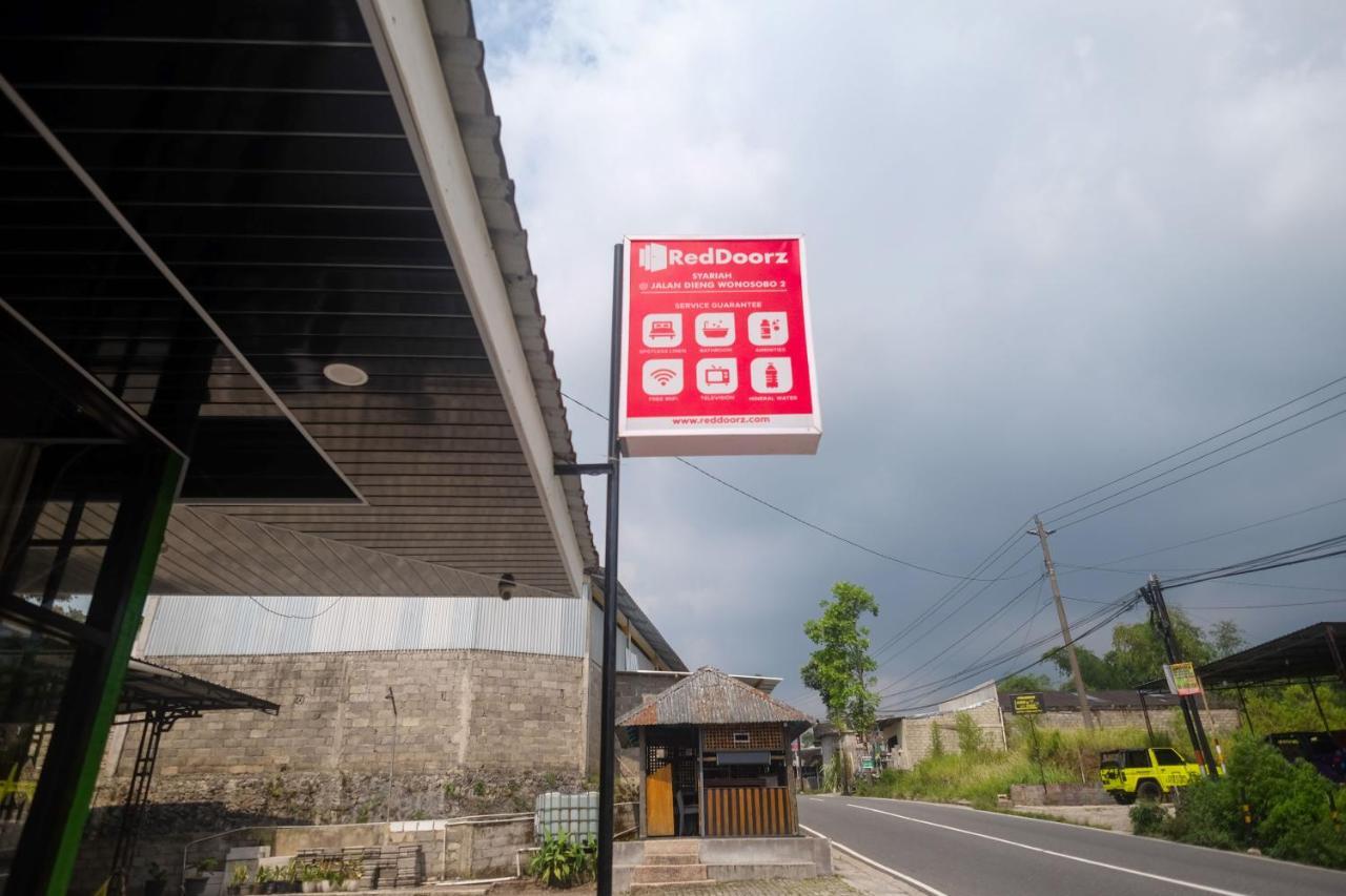 Reddoorz Syariah @ Jalan Dieng Wonosobo 2 Garung Exteriör bild