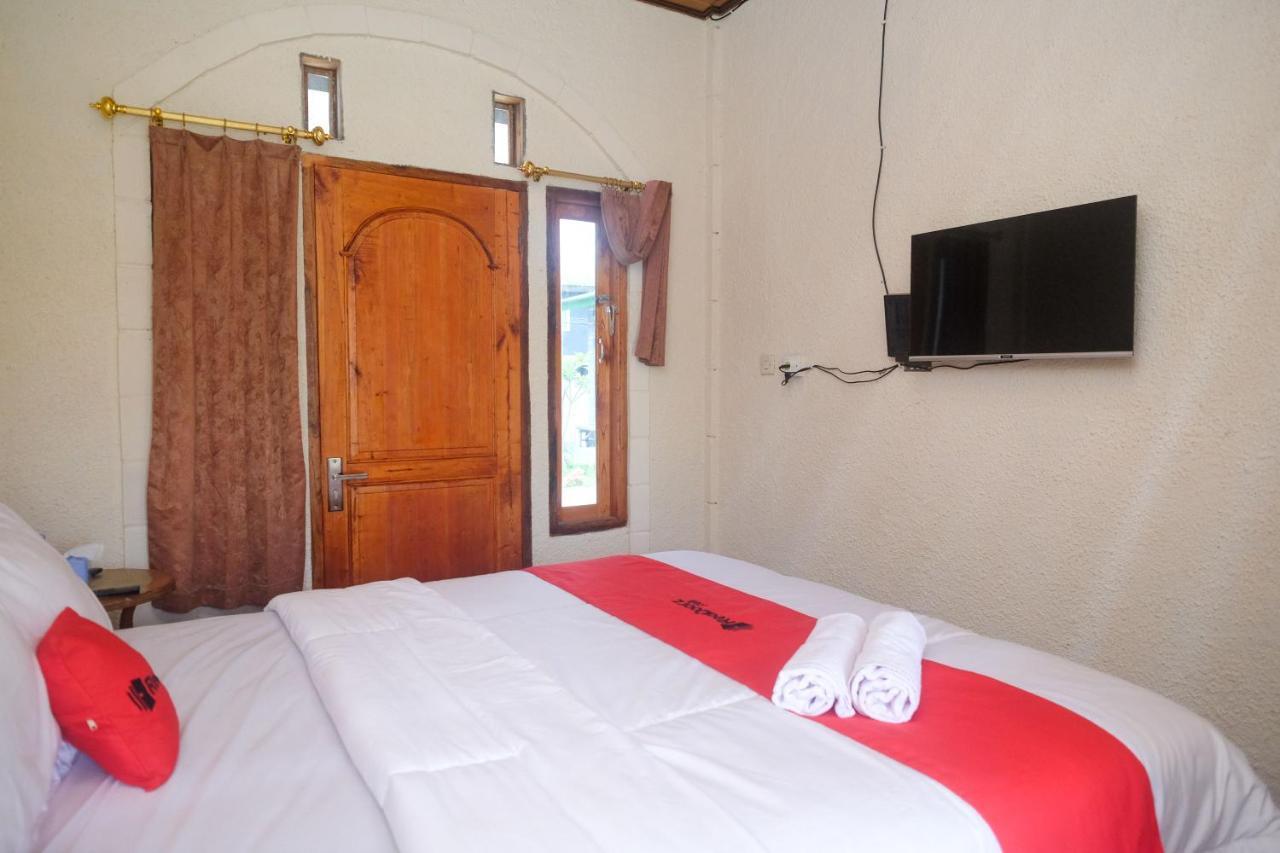 Reddoorz Syariah @ Jalan Dieng Wonosobo 2 Garung Exteriör bild