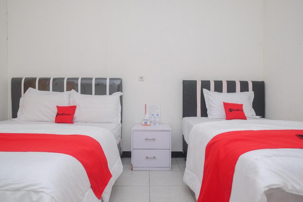 Reddoorz Syariah @ Jalan Dieng Wonosobo 2 Garung Exteriör bild